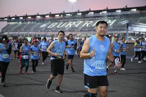 BIB: 5116, 52946, 519, 248
                            <button type="button" onclick="openModal(10462140)" class="btn btn-primary btn-sm float-right btn-popup" data-toggle="modal" data-target=".modal-high-quality">
                        <i class="fas fa-shopping-cart"></i> Add to Cart
                    </button>
                                            <button type="button" onclick="isThisMe(10462140, true)" class="btn btn-success btn-sm float-right btn-popup btn-isme hidden" data-toggle="tooltip" data-placement="bottom" title="นี่คือรูปของคุณใช่ไหม คลิกที่นี่เพื่อเอาเข้าอัลบั้ม">
                        <i class="fas fa-plus"></i> Add to album
                    </button>
                    <button type="button" onclick="isThisMe(10462140, false)" class="btn btn-warning btn-sm float-right btn-popup btn-isnotme hidden">
                        <i class="fas fa-ban"></i> Remove from album
                    </button>